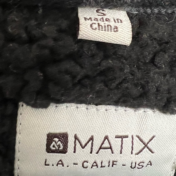 MATIX - sherpa plaid button up - Picture 4 of 4